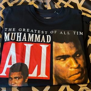 Brand new Muhammad Ali graphic T-shirt. Never worn ( a bit oversized for me)